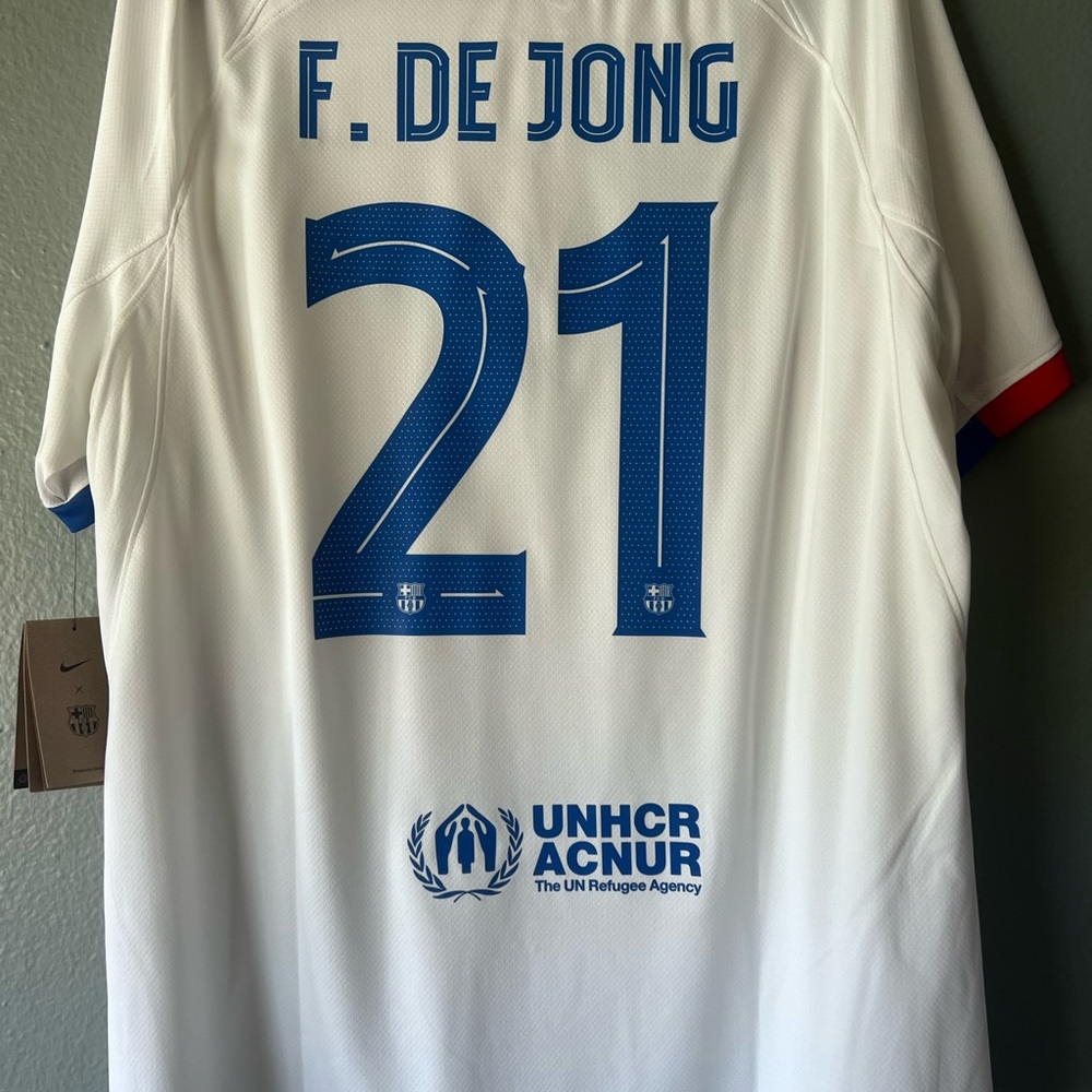 Fc Barcelona 23/24 Away Frenkie De Jong - Picture 2 of 4